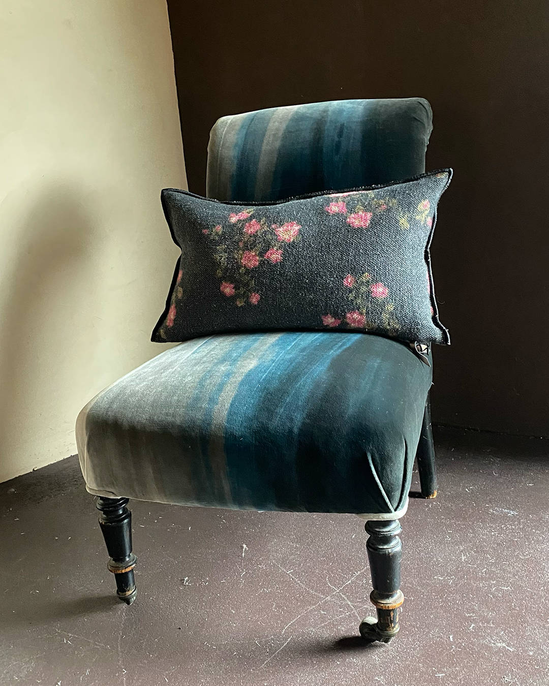 【MAISON DE VACANCES】Linen Stole 125×200 Maison de Vacances Wabi-Sabi Linen – Brecht Murré Atelier