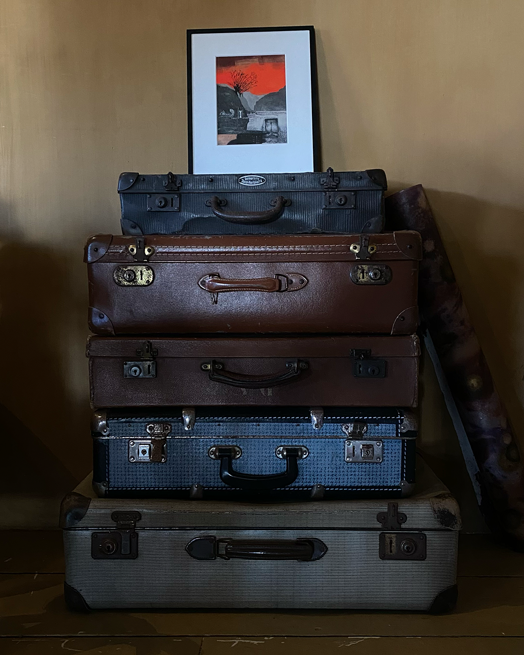 Vintage suitcase set