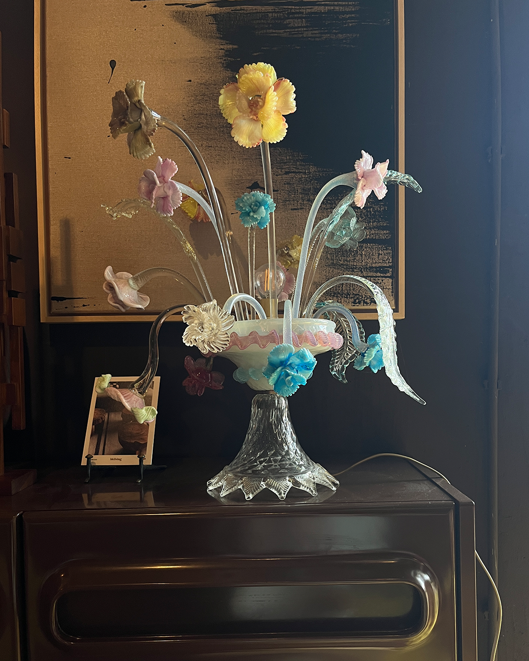 Table lamp graceful glass flowers